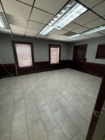 8717 Windswept Ln, Houston, TX à louer - Photo de l’immeuble – Image 3 sur 15