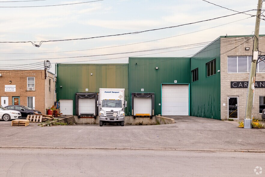 1311 Av Godin, Laval, QC à vendre - Photo de l’immeuble – Image 3 sur 5