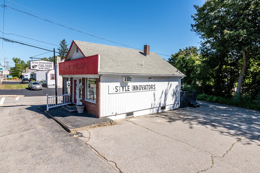 1824 Warwick Ave, Warwick, RI à vendre - Photo de l’immeuble – Image 2 sur 18