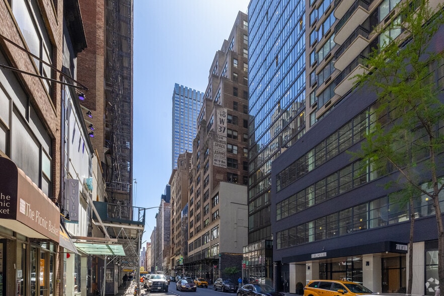 48 W 37th St, New York, NY à louer - Photo principale – Image 1 sur 6