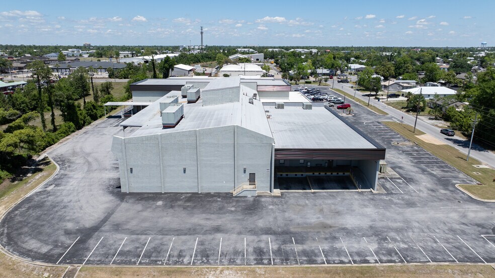 501 W 11th St, Panama City, FL à louer - Photo de l’immeuble – Image 3 sur 13