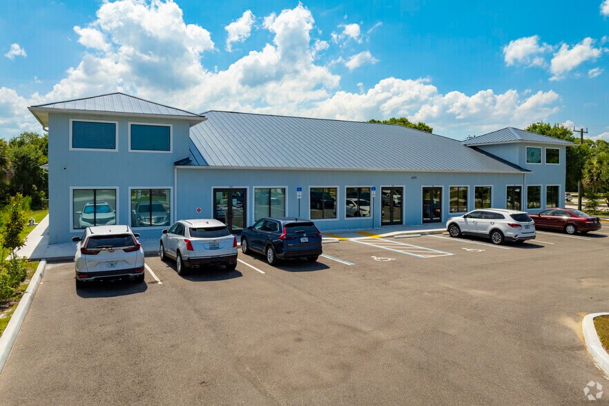 4070 S Babcock St, Melbourne, FL à louer - Photo de l’immeuble – Image 1 sur 3