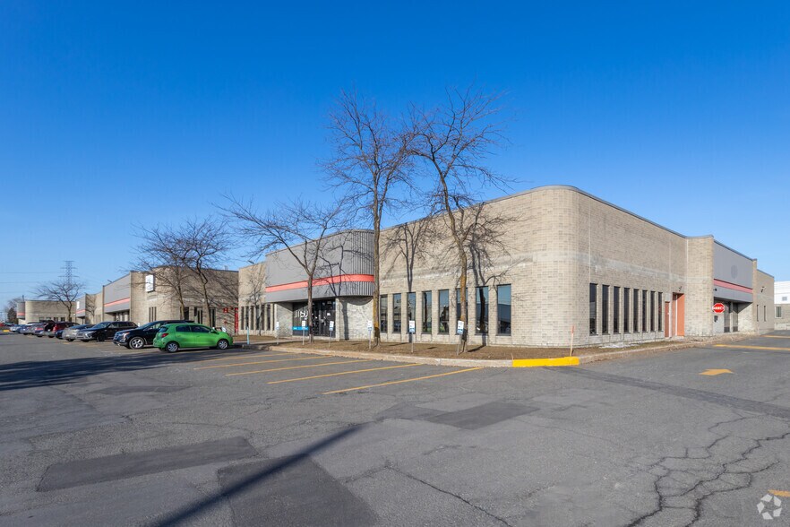 333 Ch du Tremblay, Boucherville, QC à louer - Photo de l’immeuble – Image 3 sur 4
