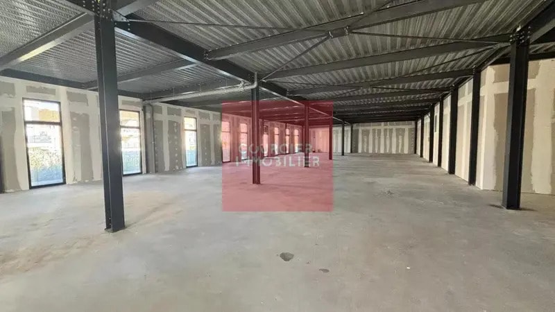 44 Rue Pierre Curie, Plaisir à louer - Photo de l’immeuble – Image 2 sur 6