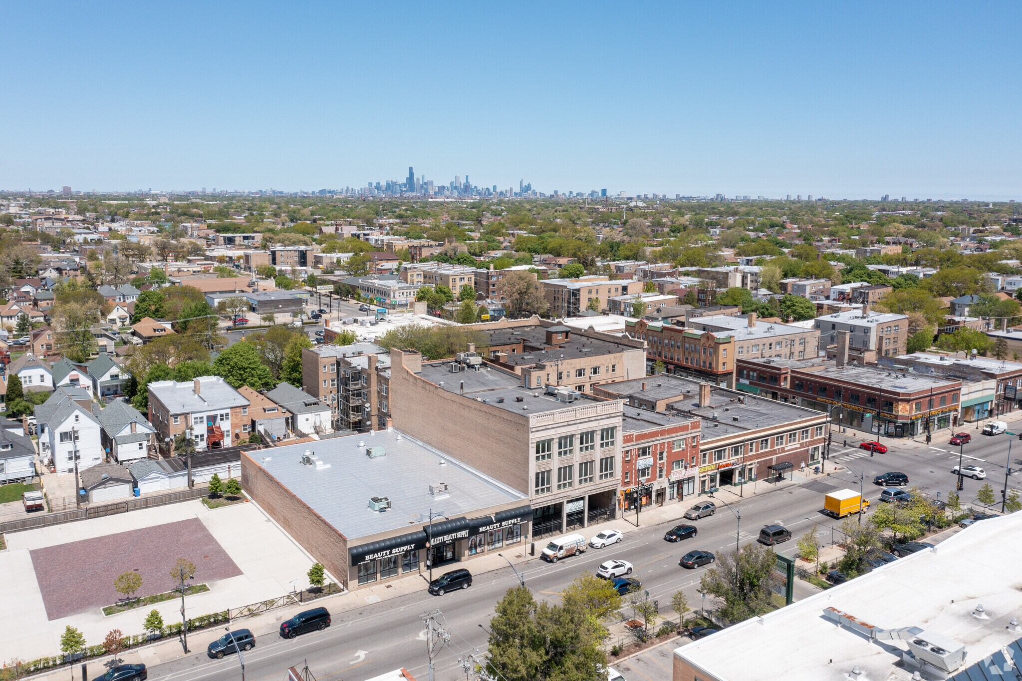 3214 W 63rd St, Chicago, IL à louer Aérien– Image 1 sur 8