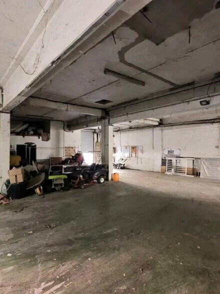 Industriel/Logistique dans Marseille à vendre - Photo intérieure – Image 1 sur 6