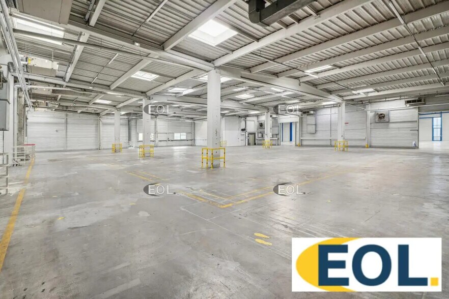 Industriel/Logistique dans Le Blanc-Mesnil à louer - Photo de l’immeuble – Image 3 sur 8