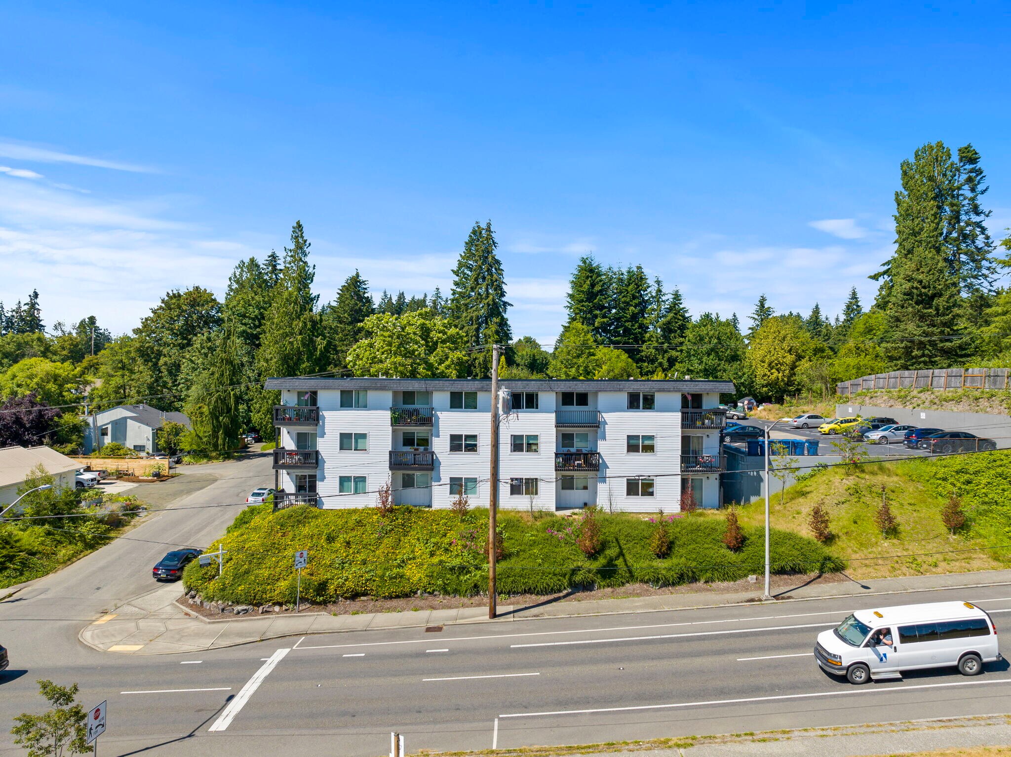 210 Bethel St NE, Olympia, WA à vendre Photo principale– Image 1 sur 58