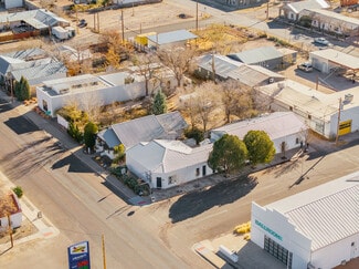 Plus de détails pour 200 E San Antonio St, Marfa, TX - Hôtellerie à vendre