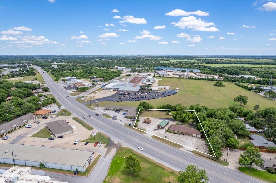 2202 W South Loop, Stephenville, TX à vendre - Photo de l’immeuble – Image 2 sur 2