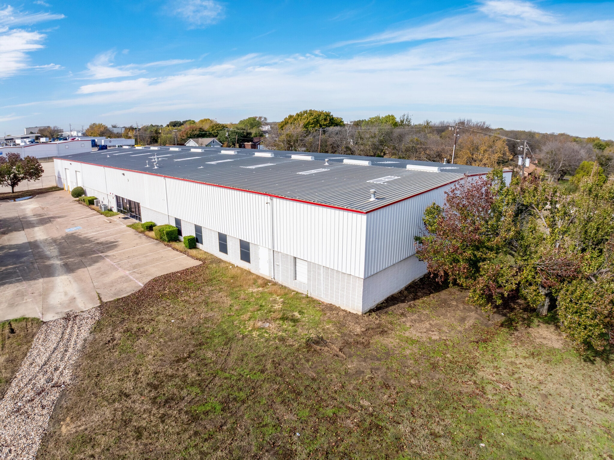 300 Industrial Blvd, Mansfield, TX à louer Photo principale– Image 1 sur 15