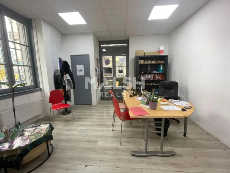 Bureau dans Saint-Étienne à louer - Photo de l’immeuble – Image 2 sur 6