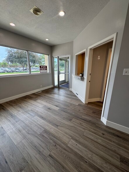 305 E Logan St, Caldwell, ID à louer - Photo principale – Image 1 sur 11