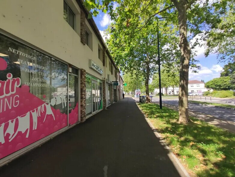 5 Avenue De La Martellière, Saint-Sébastien-sur-Loire à louer - Photo de l’immeuble – Image 3 sur 4