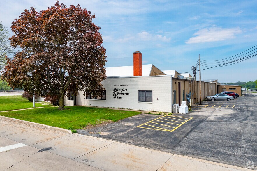 1325 S Perkins St, Appleton, WI à vendre - Photo de l’immeuble – Image 1 sur 6