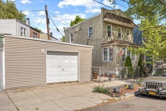 Plus de détails pour Queens Multifamily Portfolio – Logement à vendre