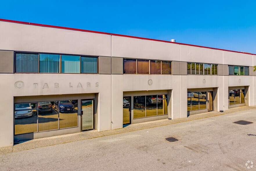 9295 198th St, Langley Twp, BC à louer - Photo de l’immeuble – Image 3 sur 5