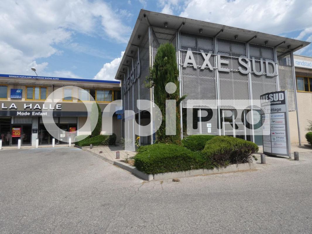 Local d’activités dans Manosque à louer Photo de l’immeuble– Image 1 sur 9