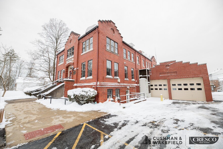 9546 Brandywine Rd, Northfield, OH à louer - Photo intérieure – Image 3 sur 10