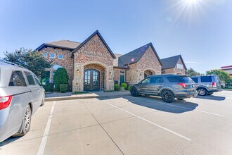 1795 N 77 Hwy, Waxahachie, TX à louer Photo de l’immeuble– Image 2 sur 29