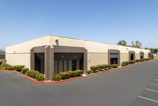 Plus de détails pour 14771 Myford Rd, Tustin, CA - Local d'activités à louer