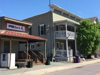 Plus de détails pour 114 College Ave, Factoryville, PA - Logement à vendre