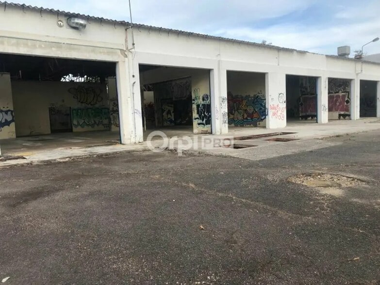 Local d'activités dans Longvic à vendre - Photo de l’immeuble – Image 2 sur 4
