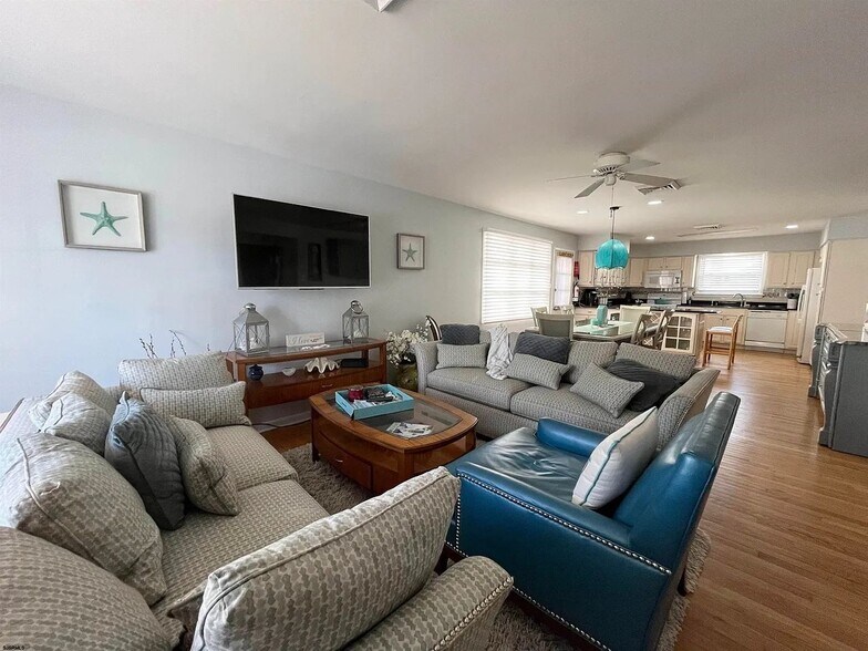 131 N Yarmouth Ave, Longport, NJ à louer - Photo de l’immeuble – Image 3 sur 12