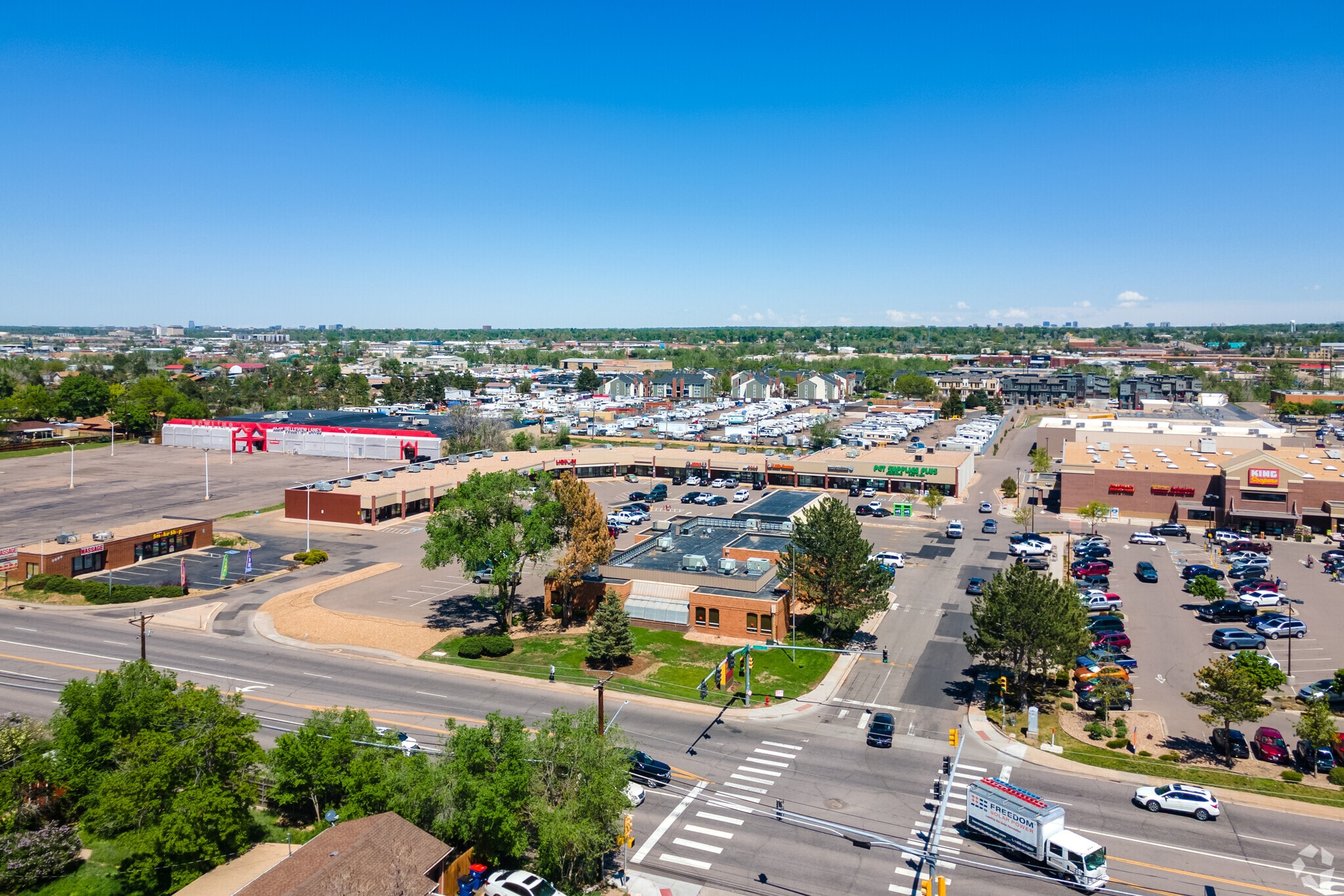 5050 S Federal Blvd, Englewood, CO à louer Aérien– Image 1 sur 7