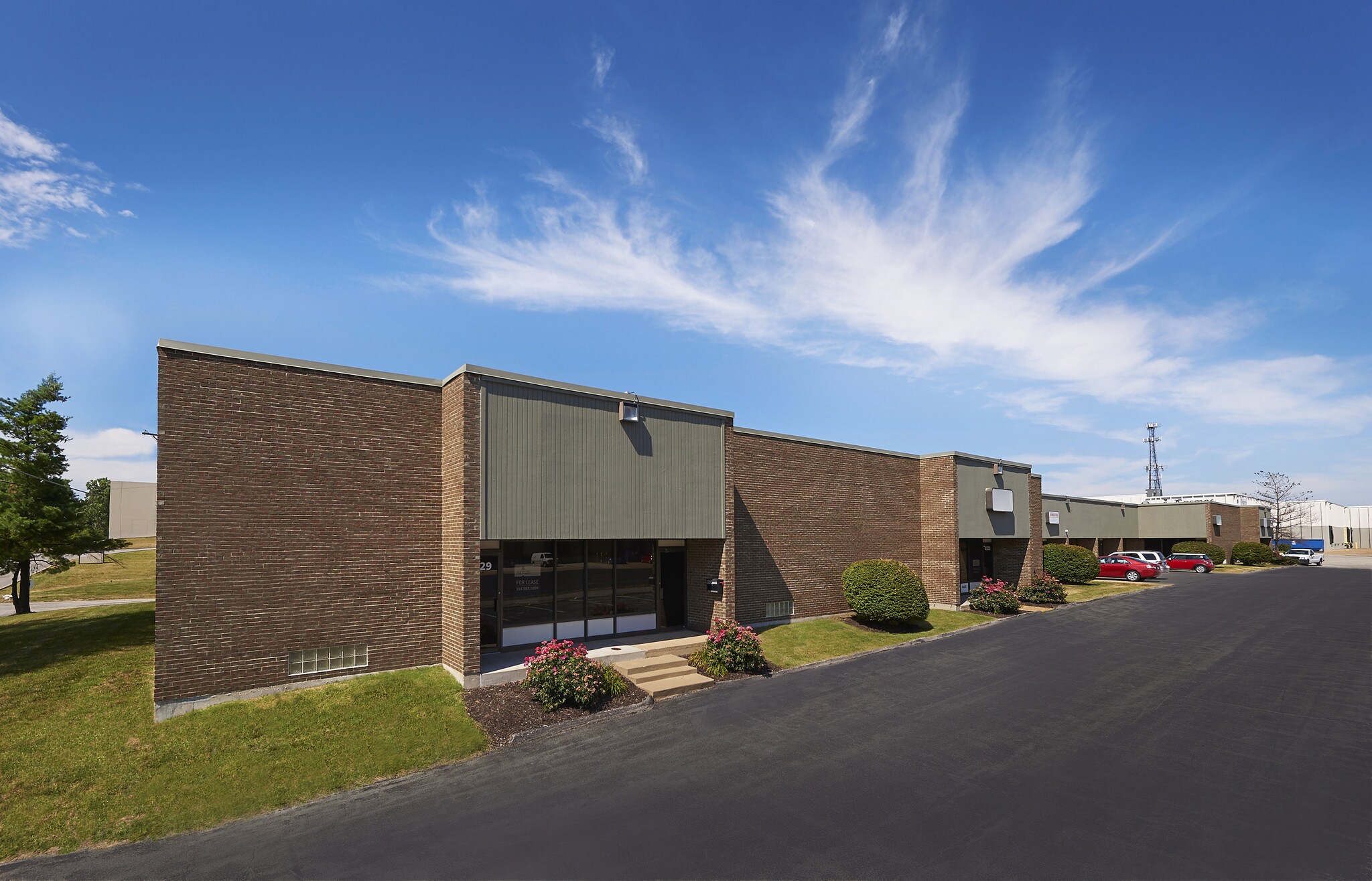 8503-8529 Mid County Industrial Dr, Vinita Park, MO à louer Photo de l’immeuble– Image 1 sur 7