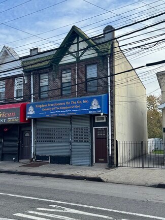 Plus de détails pour 10913 Farmers Blvd, Saint Albans, NY - Local commercial à vendre