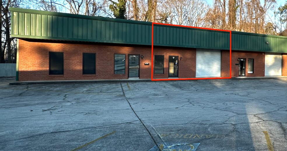 750-758 Veterans Pky, Jonesboro, GA à louer - Photo de l’immeuble – Image 1 sur 3