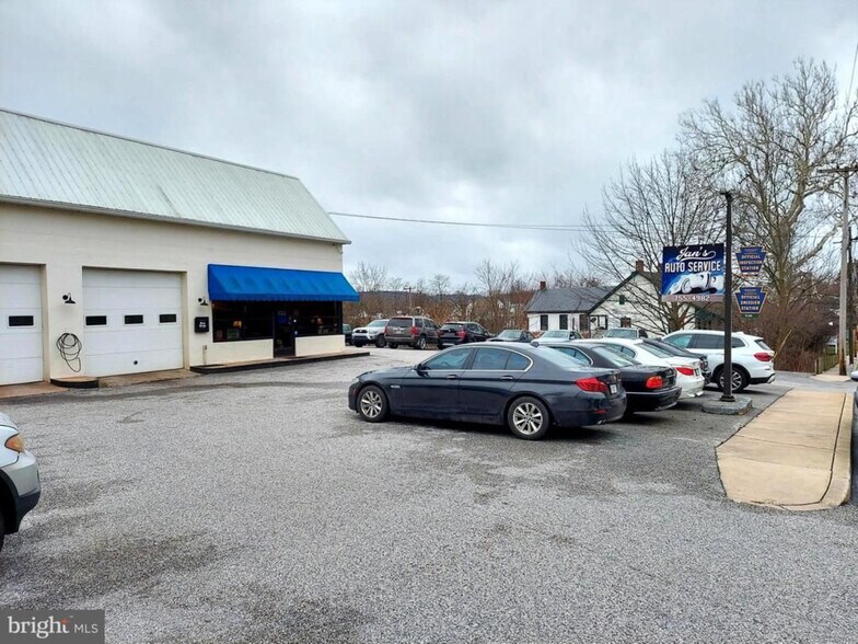 120 E Market St, Hallam, PA à vendre - Photo de l’immeuble – Image 3 sur 22