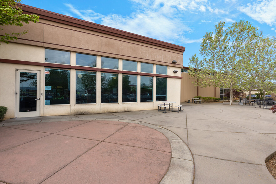 495 Ryan Ave, Chico, CA à louer - Photo de l’immeuble – Image 2 sur 17