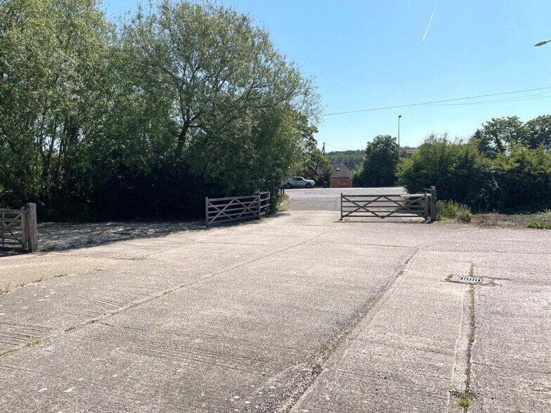 Bath Rd, Reading à louer - Photo de l’immeuble – Image 3 sur 3