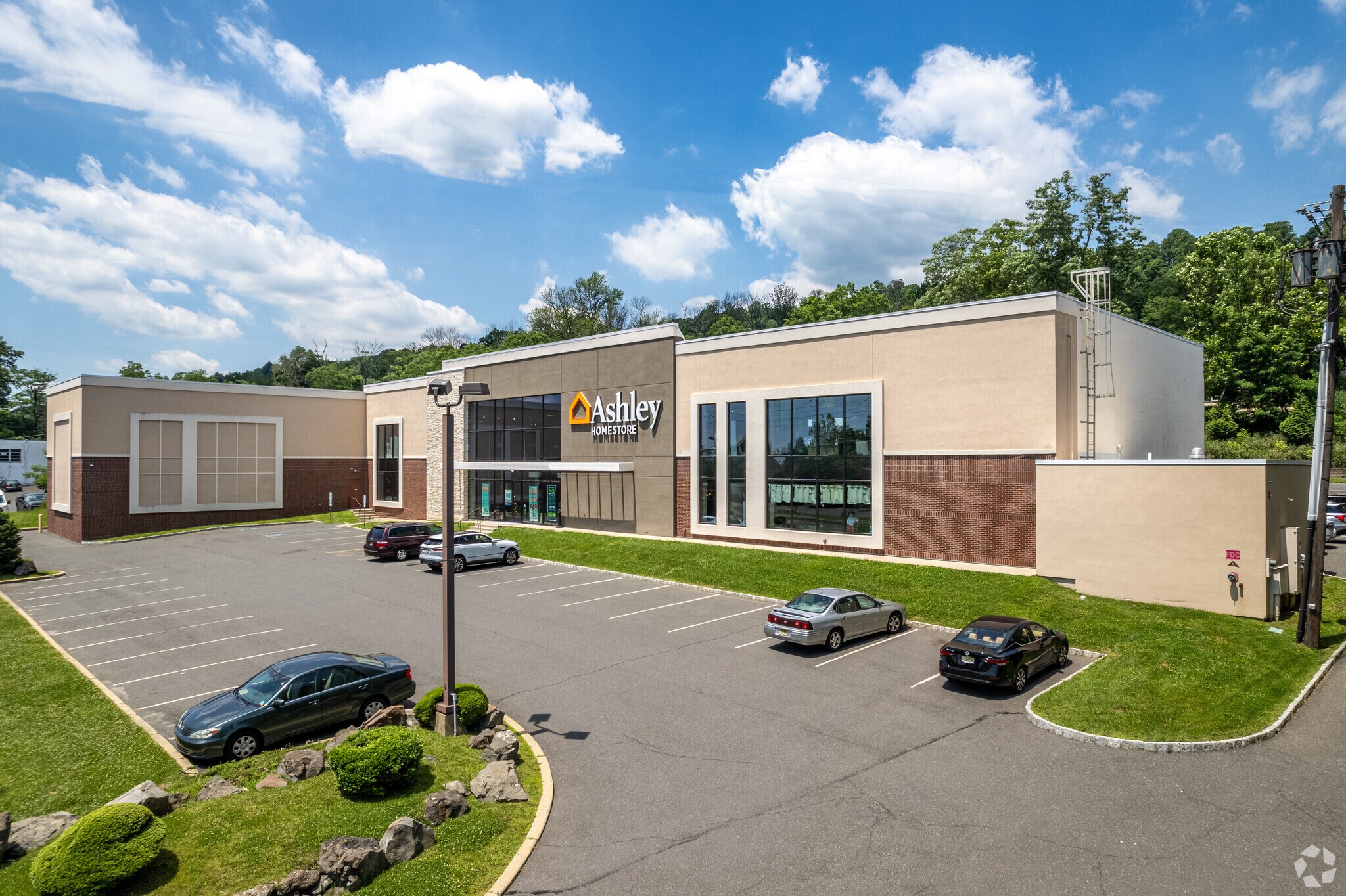 350 US Highway 22 W, Green Brook, NJ à louer Photo principale– Image 1 sur 8