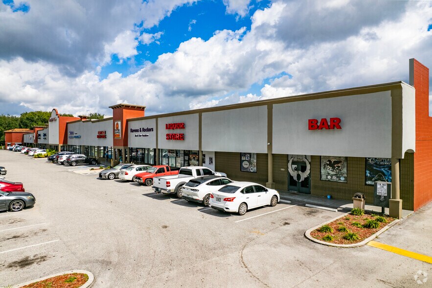 14811-14839 N Florida Ave, Tampa, FL à louer - Photo de l’immeuble – Image 1 sur 19