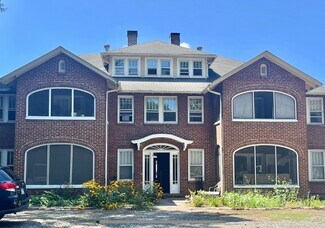 Plus de détails pour 152 Walnut St, Waynesville, NC - Logement à vendre