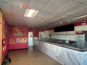 837 S Westmore Ave, Lombard, IL à louer Photo intérieure– Image 2 sur 2