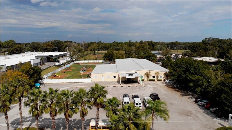 2720 W 25th St, Sanford, FL à vendre - Photo de l’immeuble – Image 1 sur 2