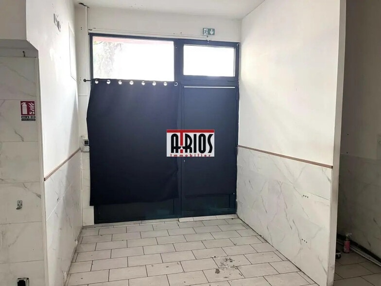 Local commercial dans Toulon à louer - Photo de l’immeuble – Image 3 sur 8