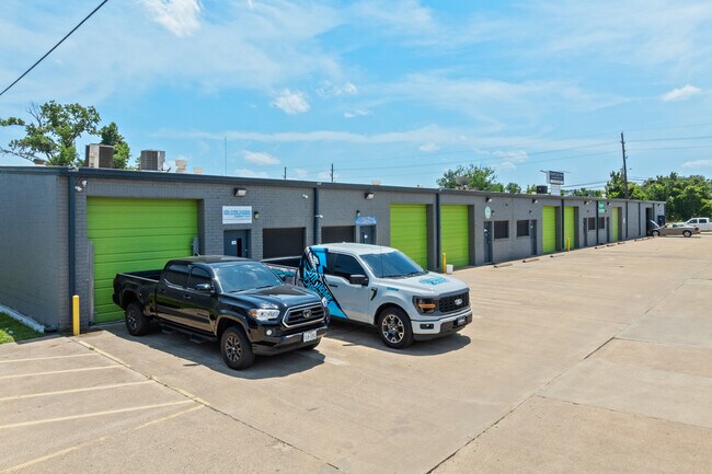 Plus de détails pour 14518 Hempstead Hwy, Houston, TX - Local d'activités à louer