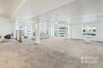 12 Avenue André Malraux, Levallois-Perret à louer Photo intérieure– Image 2 sur 7