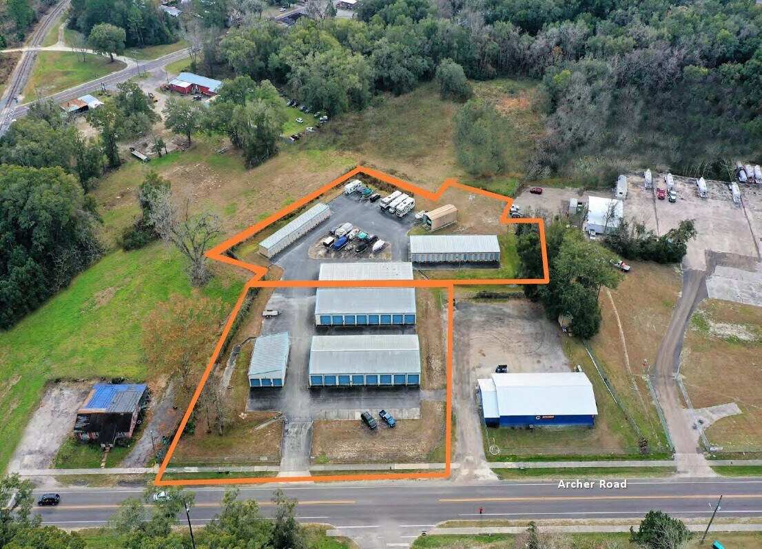 16881 Archer Rd, Archer, FL à vendre Photo de l’immeuble– Image 1 sur 7