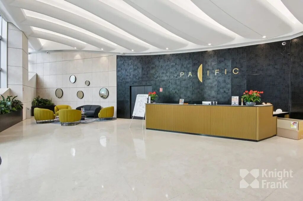 11-13 Cours Valmy, Puteaux à vendre Photo de l’immeuble– Image 1 sur 1