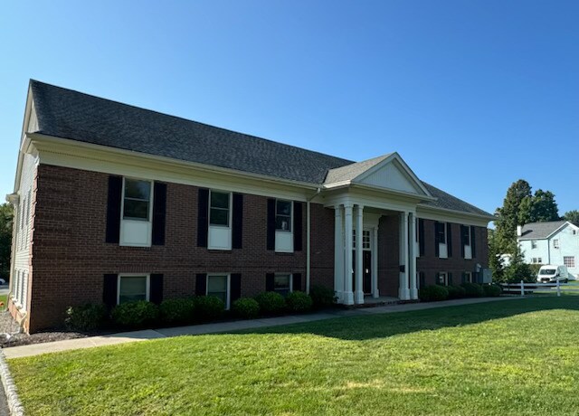 31 Fairmount Ave, Chester, NJ à louer Photo principale– Image 1 sur 8