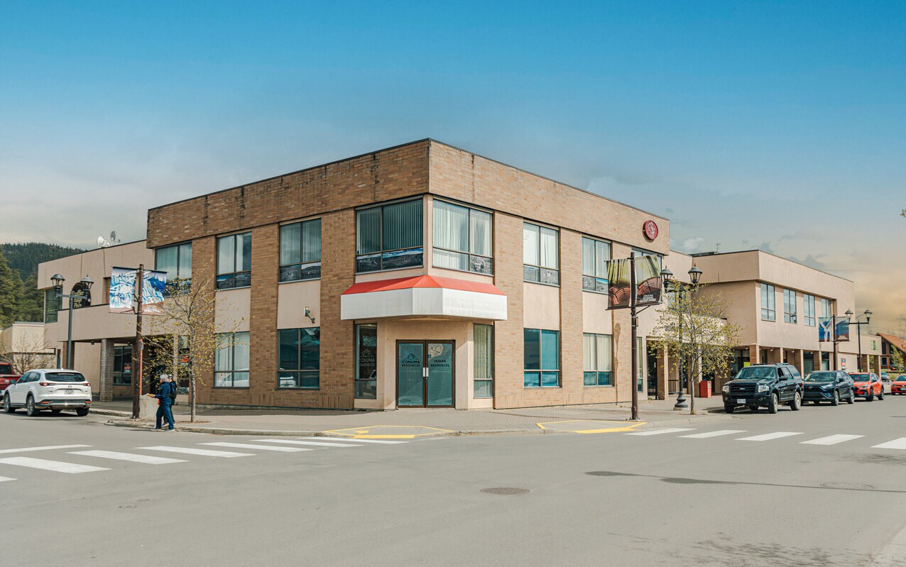 105-235 Front St, Tumbler Ridge, BC à vendre Photo principale– Image 1 sur 2