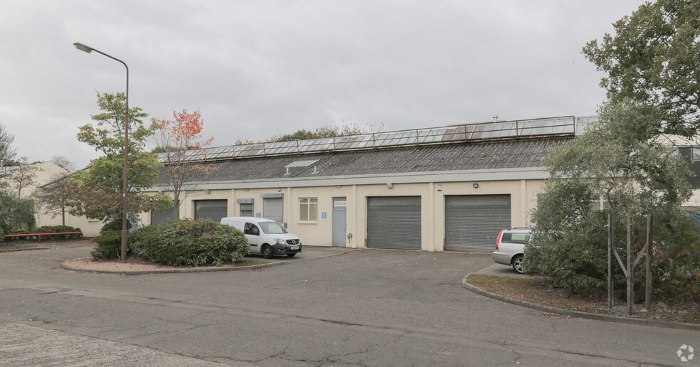 Whiteside Industrial Estate, Bathgate à louer - Photo principale – Image 1 sur 4