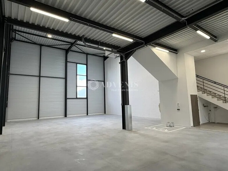 1 Rue De La Persévérance, Chalifert à louer - Photo de l’immeuble – Image 2 sur 6