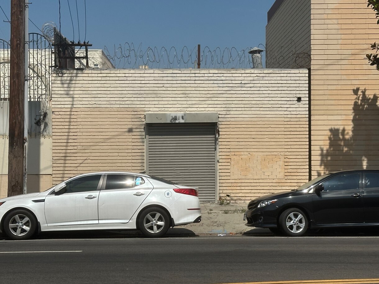 3207 S Main St, Los Angeles, CA à vendre Photo de l’immeuble– Image 1 sur 4